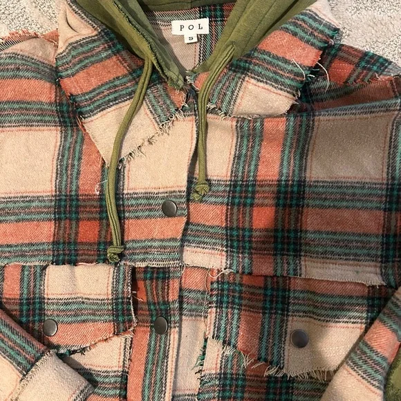**NWOT POL JACKET**.          Plaid Hooded Jacket with Green Accents - Picture 10 of 11